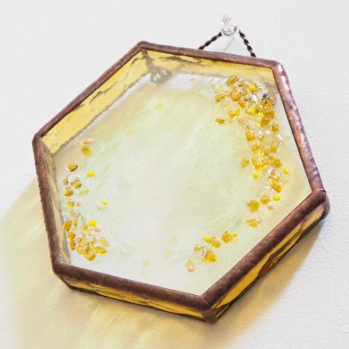 <春の福袋>春の息吹を映すステンドグラスの６角形のミラーセット | 10枚目