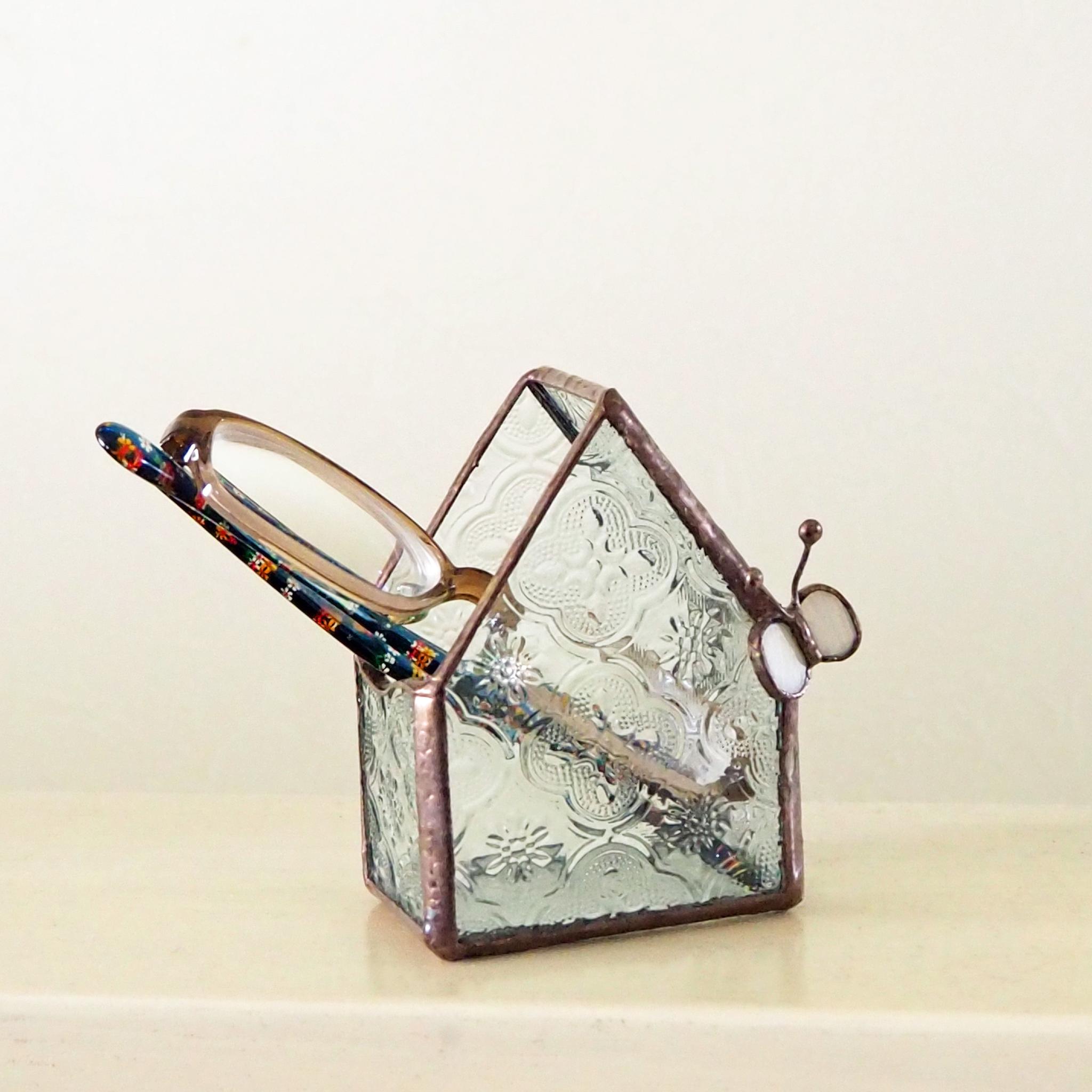 アンティークの家に咲く、ステンドグラスのシックなバラの一輪挿し兼小物入れ | 8枚目