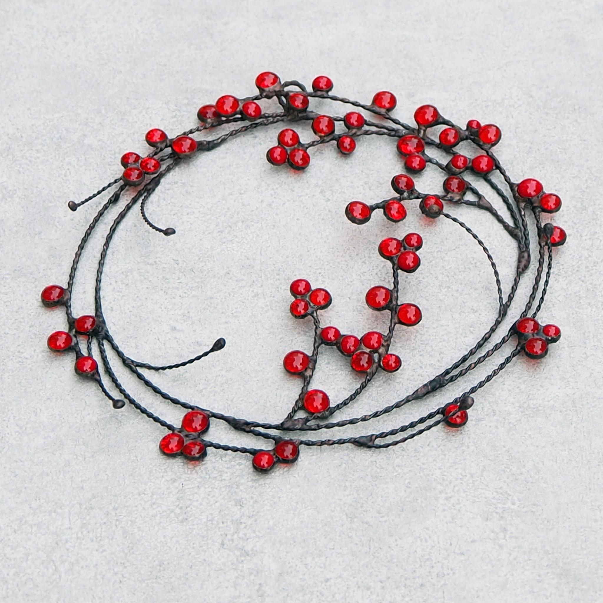 季節を彩る赤い実のステンドグラスリース | 6枚目